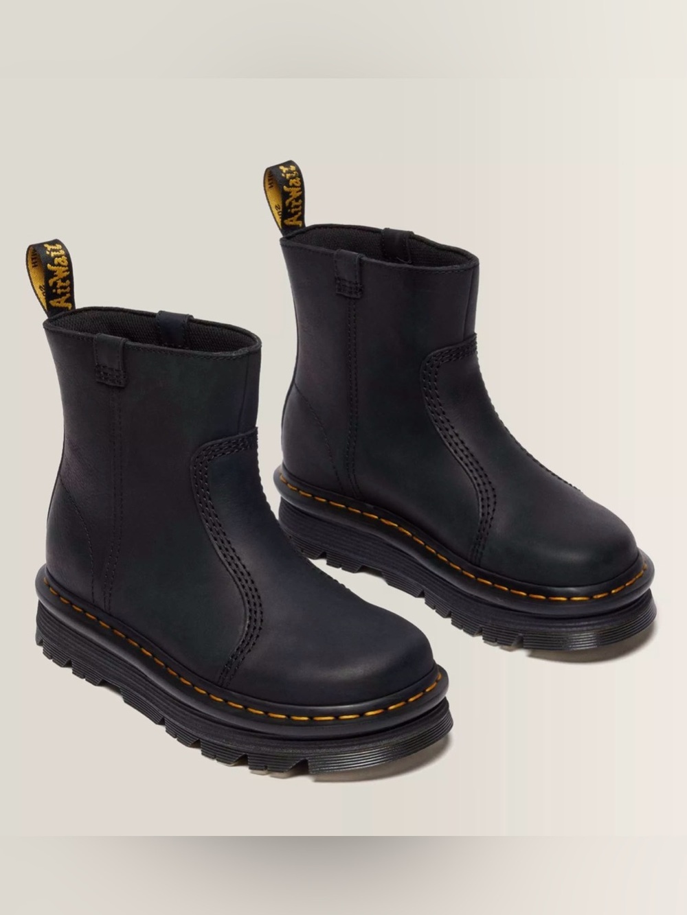 NWOB Women’s Dr. Martens Zebzag Rigger Black Leather Slip-On Boots